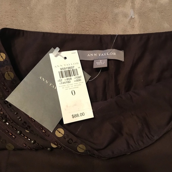 Never worn brown Ann Taylor skirt - Picture 3 of 7